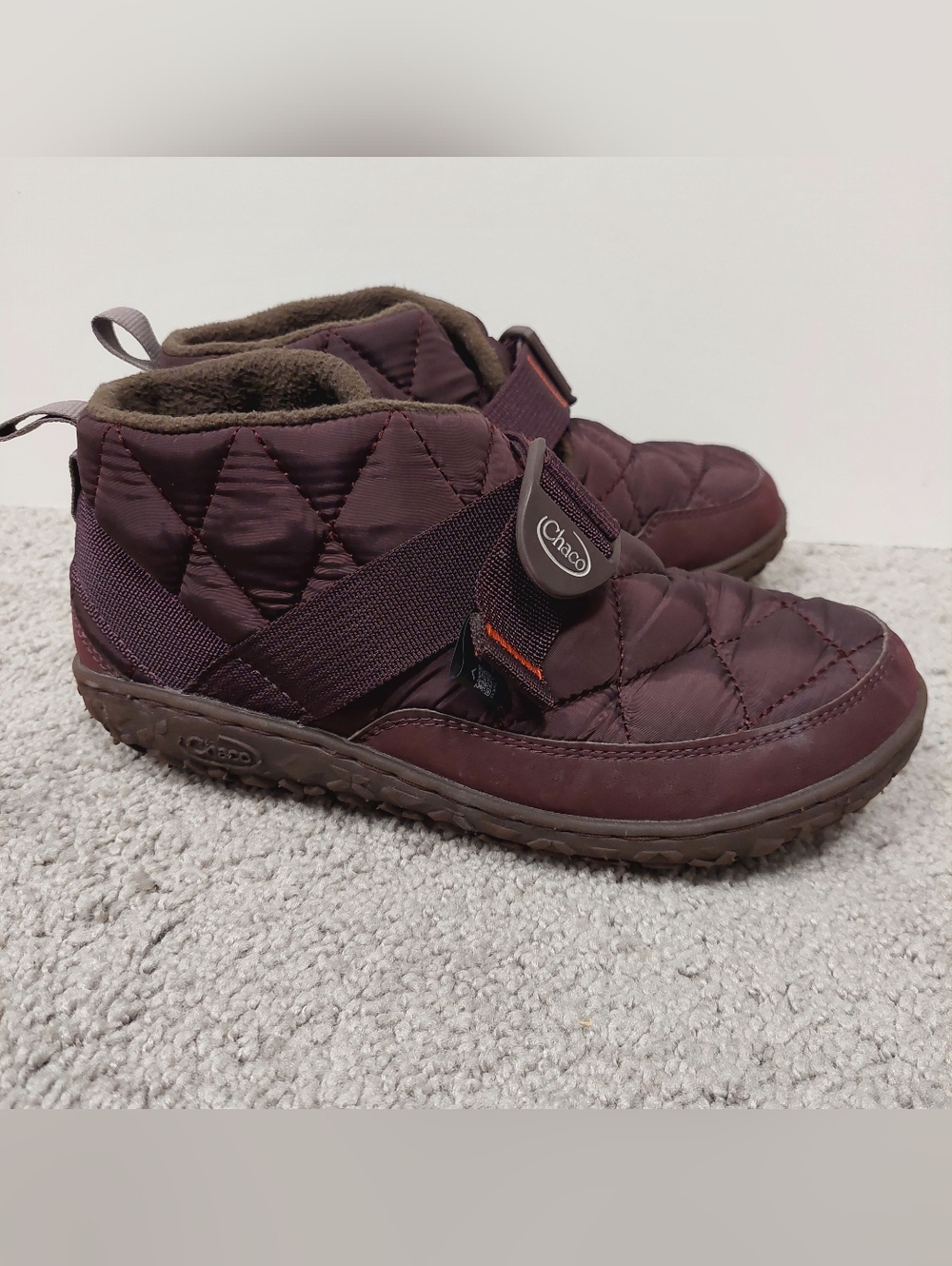 Chaco Ramble Puff Shoes Size 7 Maroon Purple Water Resistant Fleece Lining Strap